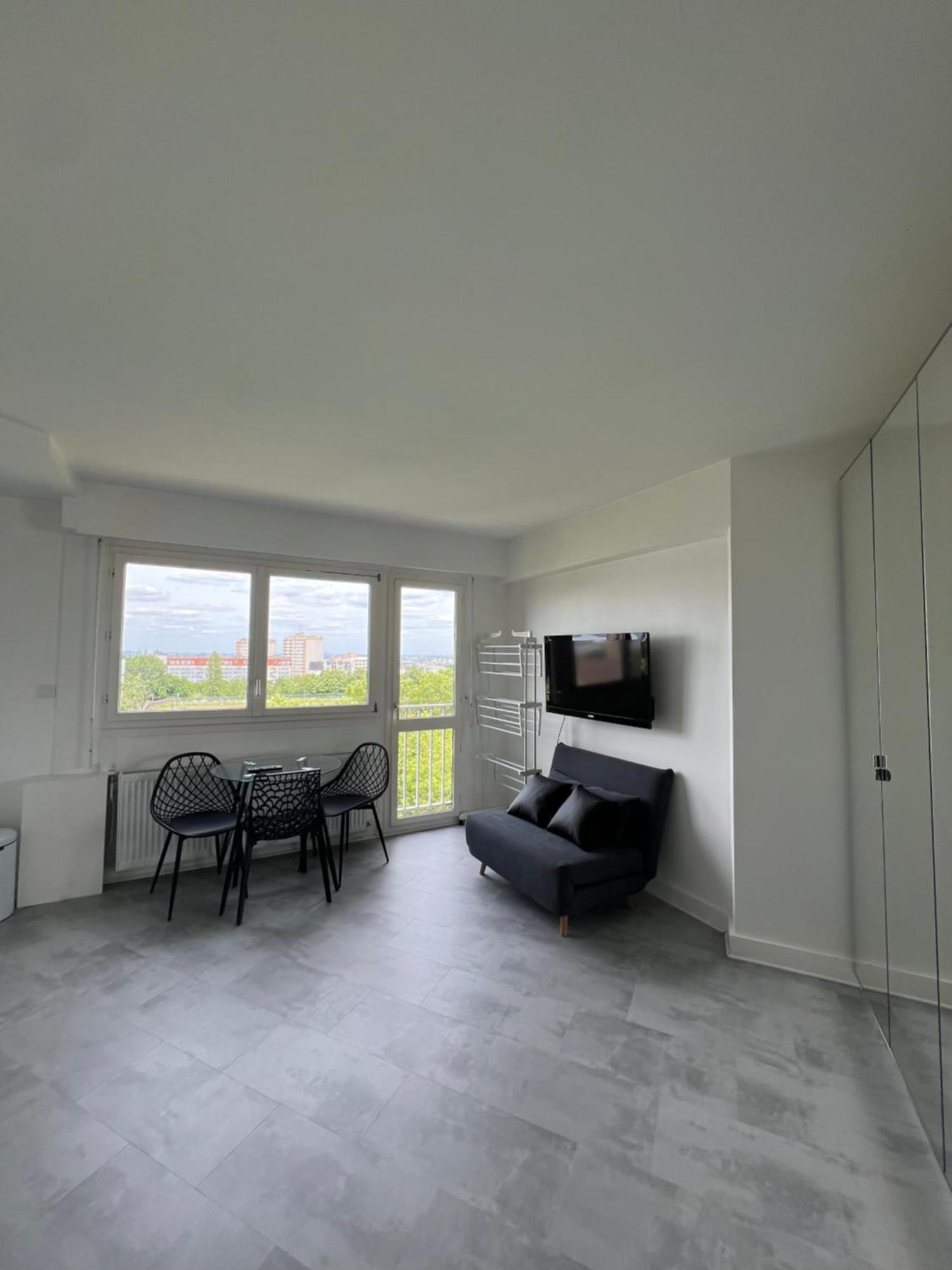 Apartment Home In Paris With View, 15Min Direct To Center Buitenkant foto